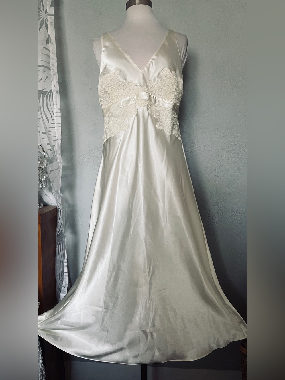 NWT Jones New York Intimates Bridal Slip Dress Nightgown Ivory Lingerie Sz L - Picture 3 of 9